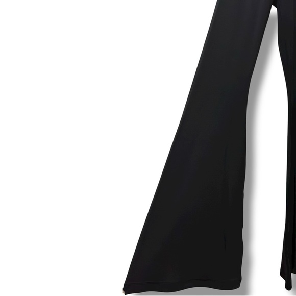 313 OFFLINE by Aerie | NWT $50 Black Real Me Flare Hi-Rise Leggings (Size S) - Picture 4 of 14